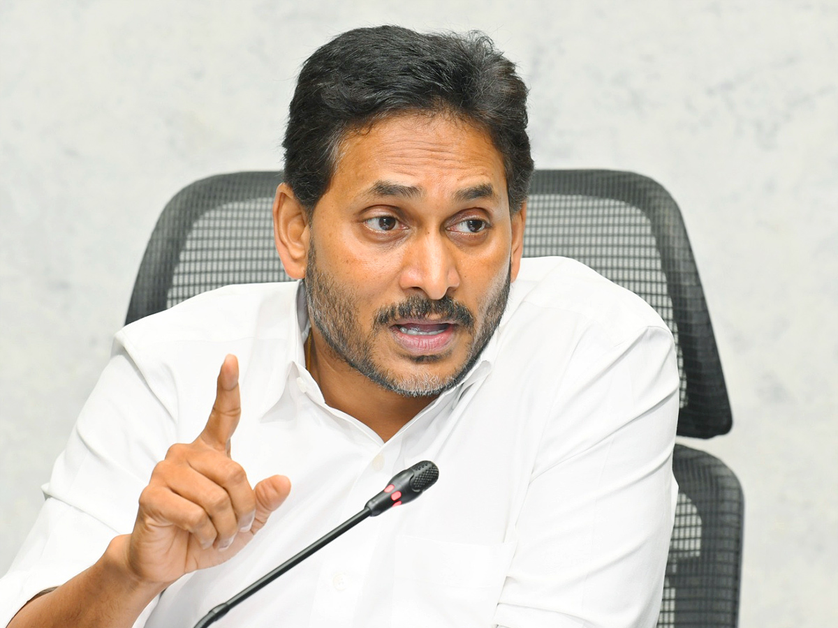 YS Jagan Mohan Reddy Press meet from his Camp Office At Tadepalli Photos13