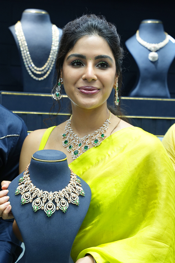 Actress Samyuktha Menon Launches Ladia Lab Grown Diamonds Photos3