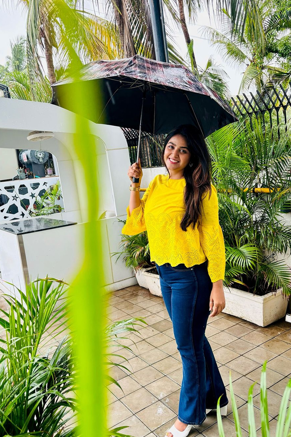 Bigg Boss Beauty Monal Gajjar Dancing In Rain Photos Goes Viral4