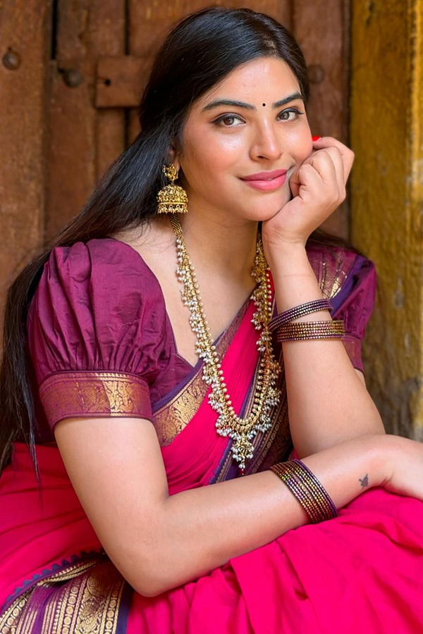 Bigg Boss Priyanka Singh Looks Like A Doll In Saree4