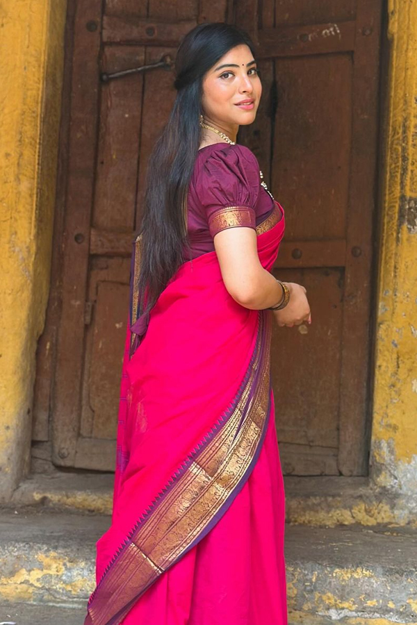 Bigg Boss Priyanka Singh Looks Like A Doll In Saree6
