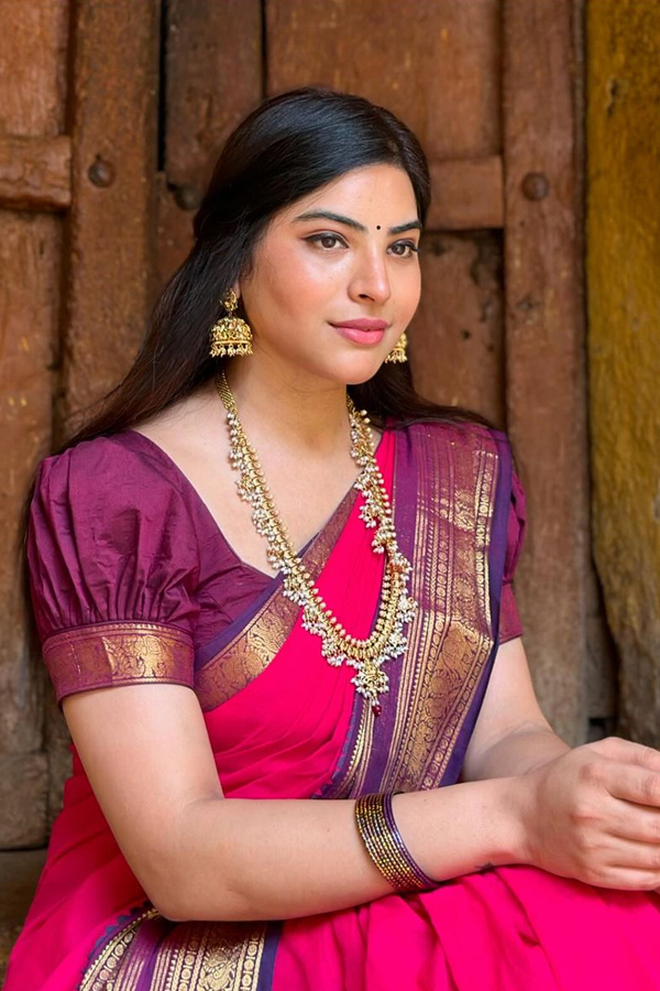 Bigg Boss Priyanka Singh Looks Like A Doll In Saree9