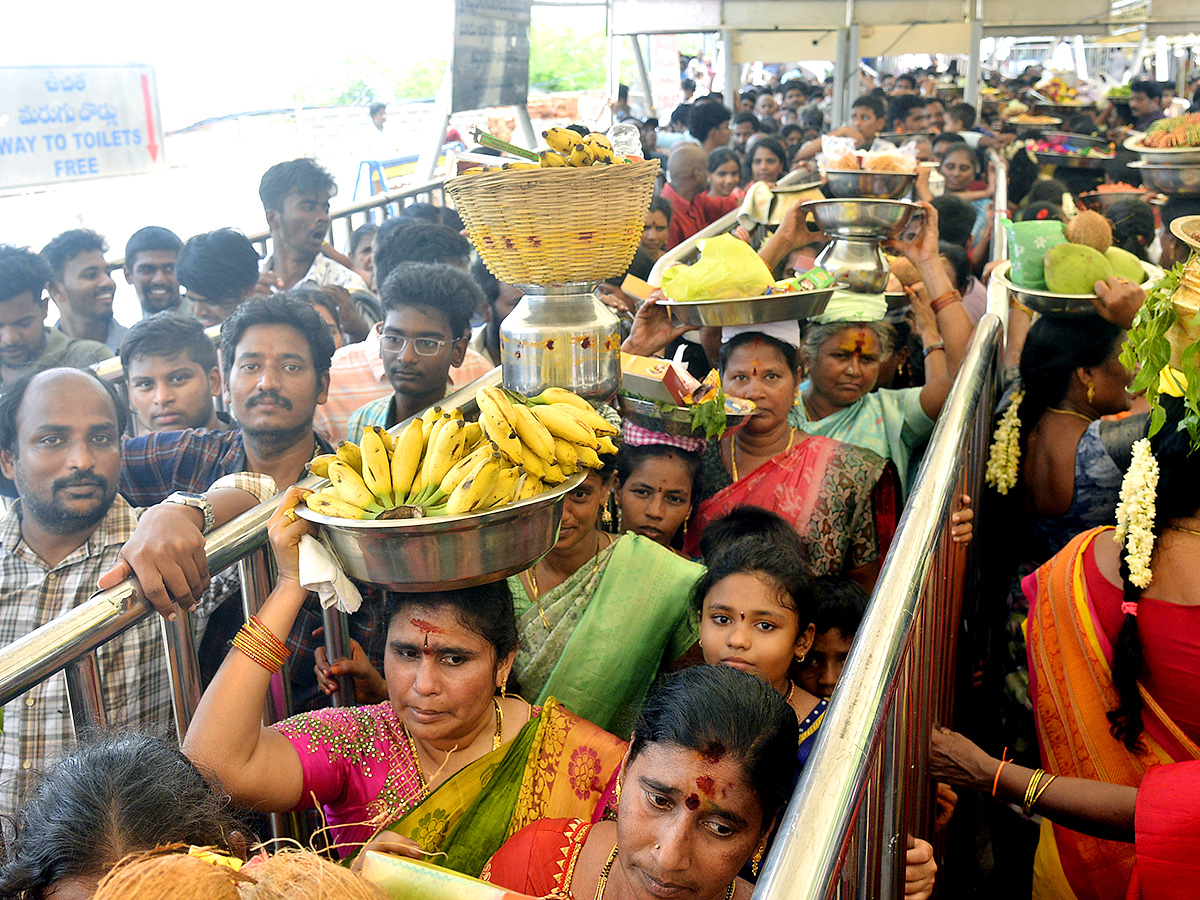 Indrakeeladri Durgamma Ashadam Celebrations Photos1