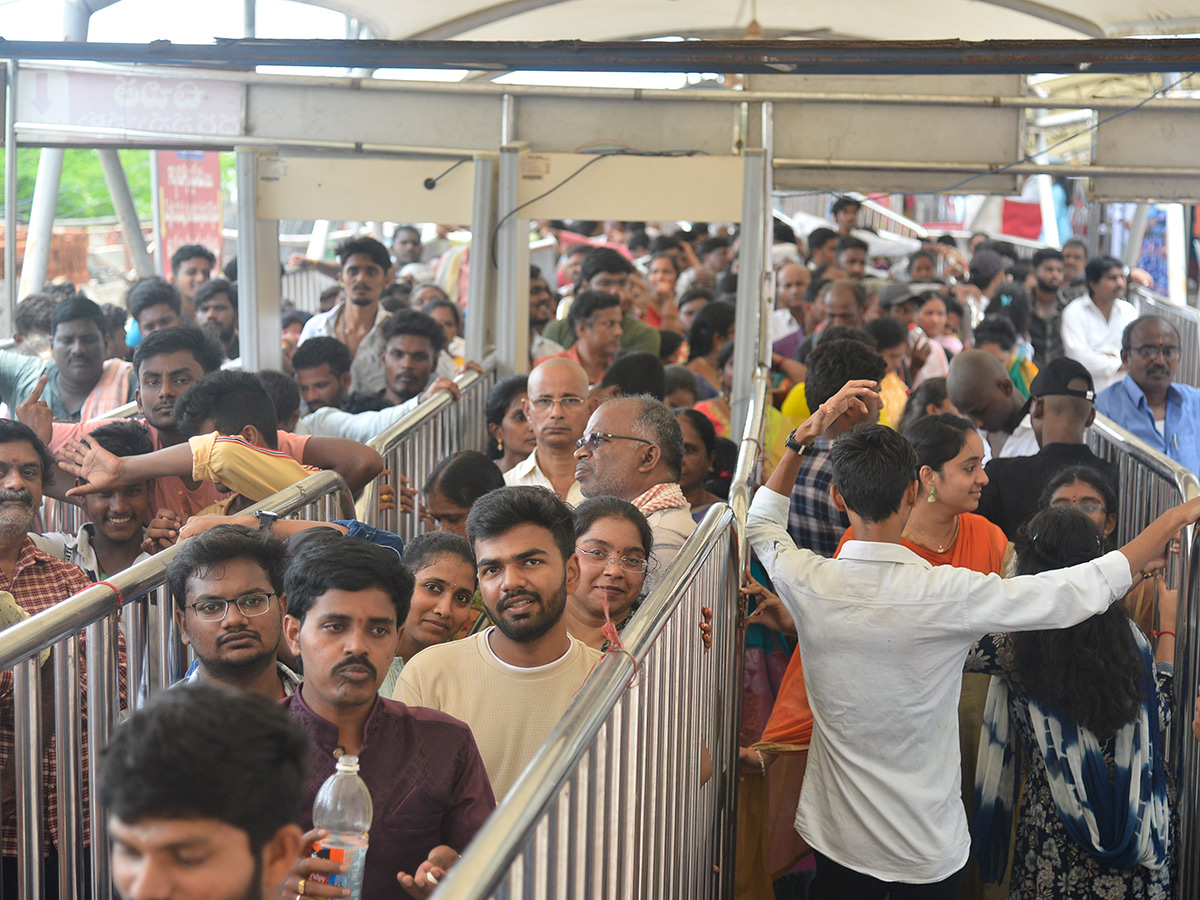 Indrakeeladri Durgamma Ashadam Celebrations Photos19