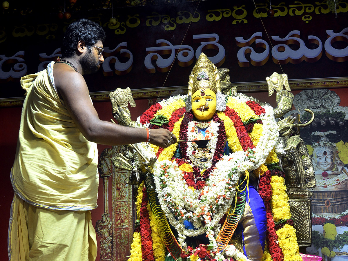 Indrakeeladri Durgamma Ashadam Celebrations Photos9