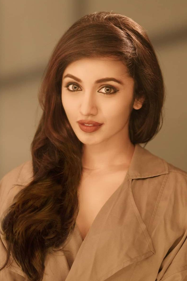 Tollywood Beauty Tejaswi Madivada Birthday Special Gallery16