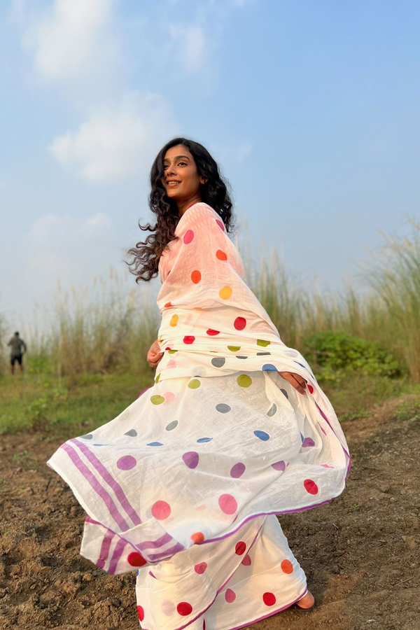 Tollywood Actress Akanksha Singh Birthday Special Gallery14
