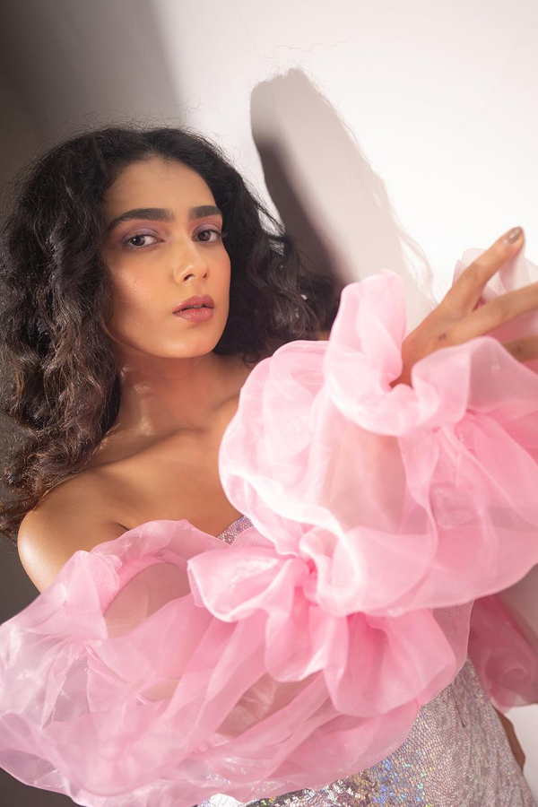 Tollywood Actress Akanksha Singh Birthday Special Gallery23