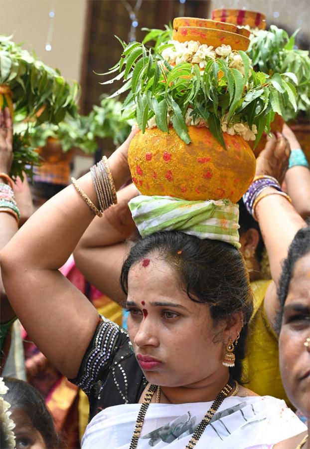 Bonala celebrations at Eidamma Temple in Filmnagar Photos5
