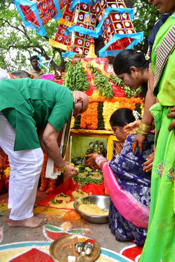 Ashada Bonalu Celebrations At Raj Bhavan Photos2