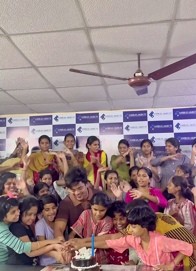 Mehaboob Dil Se birthday celebration Photos15