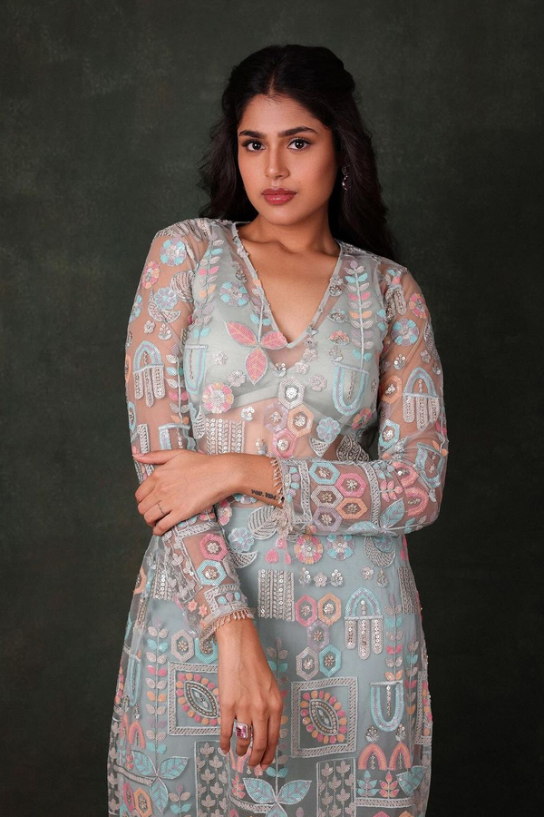 Kalki 2898 Ad Actress Faria Abdullah stylish looks9