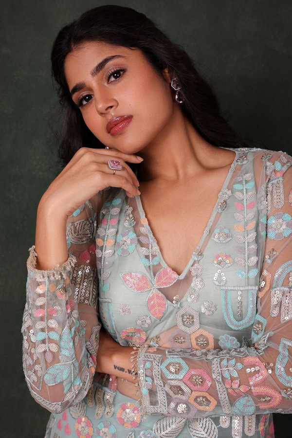 Kalki 2898 Ad Actress Faria Abdullah stylish looks12