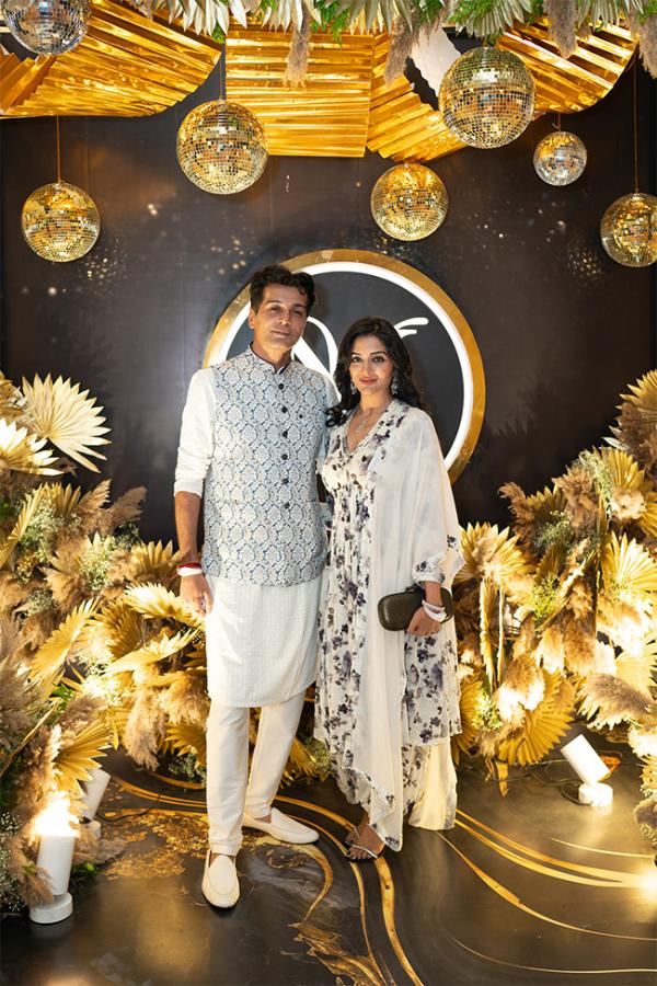 varalaxmi sarathkumar and nicholai sachdev sangeet party photo15