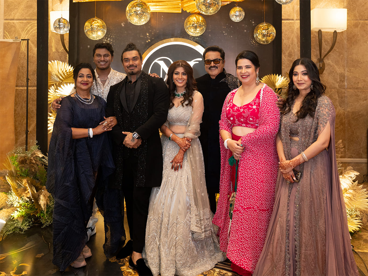varalaxmi sarathkumar and nicholai sachdev sangeet party photo25