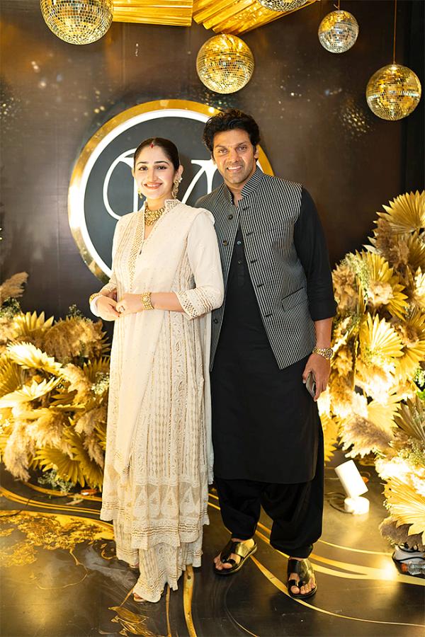 varalaxmi sarathkumar and nicholai sachdev sangeet party photo5