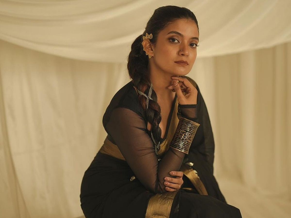 Kalki 2898 AD Beauty Anna Ben Amazing Photos Viral15
