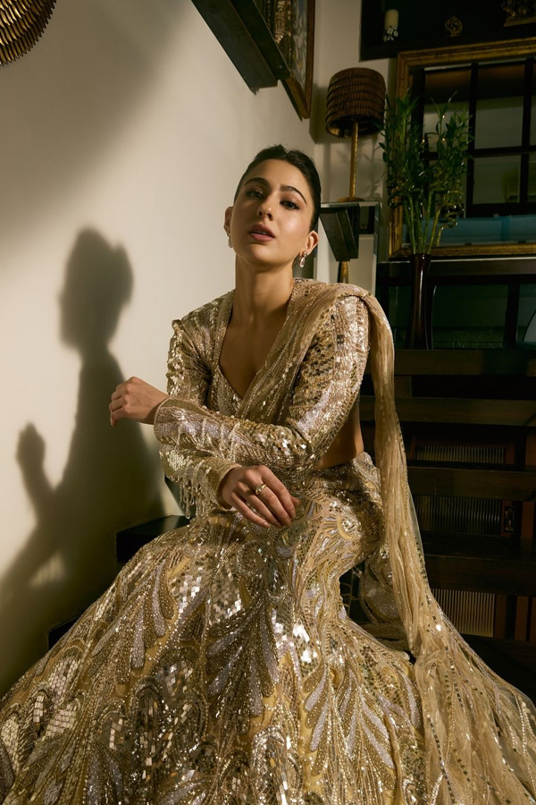 Actress Sara Ali Khan At Anant And Radhika Haldi Ceremony Photos viral9