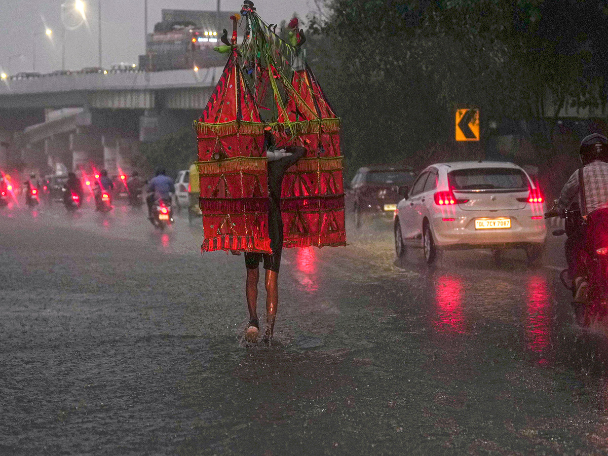 Heavy rainfall in Delhi Photos21