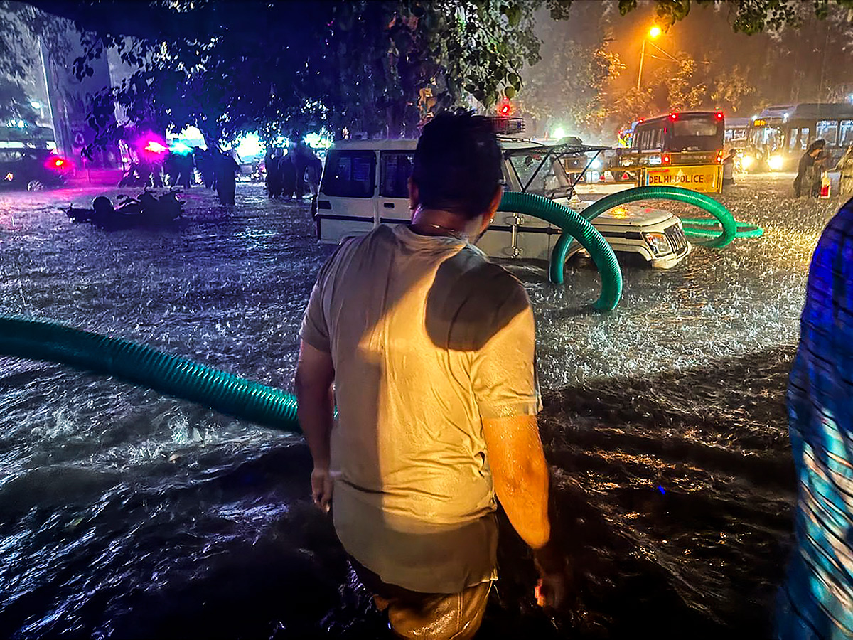 Heavy rainfall in Delhi Photos22