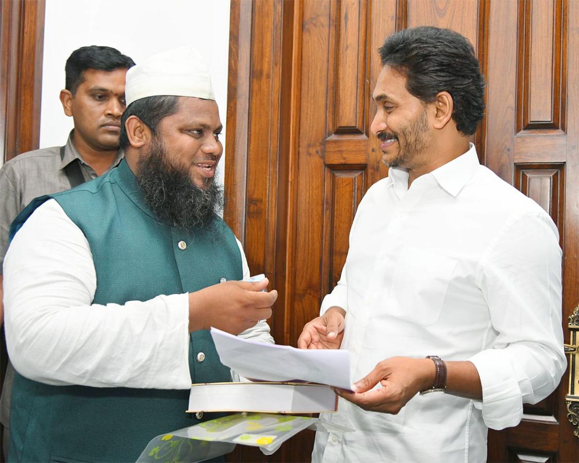YS Jagan Meets YSRCP Activities At Camp Office Photos10