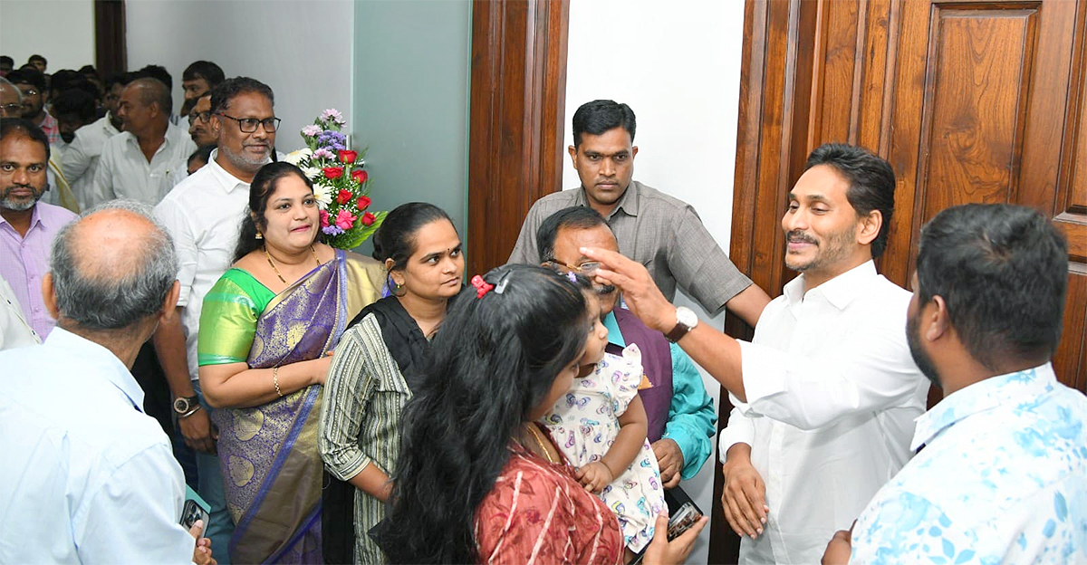 YS Jagan Meets YSRCP Activities At Camp Office Photos13
