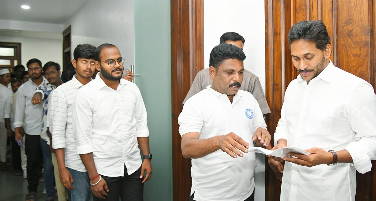 YS Jagan Meets YSRCP Activities At Camp Office Photos18