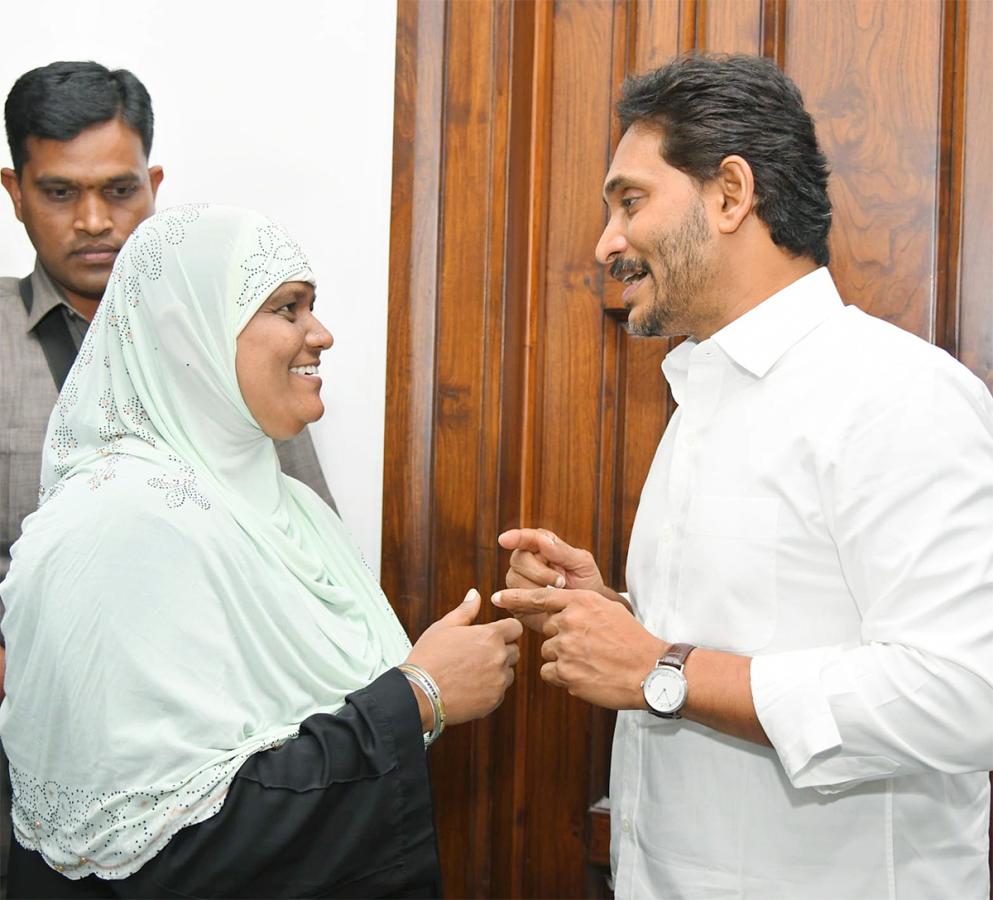YS Jagan Meets YSRCP Activities At Camp Office Photos4