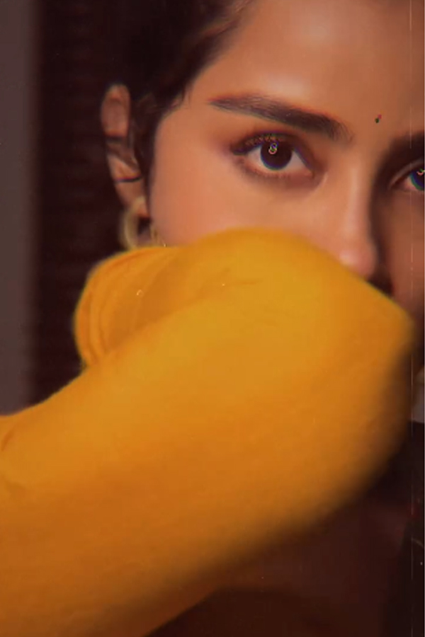 Actress Anupama Parameswaran Stunning Photos In Saree6
