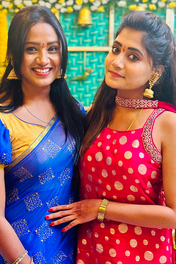 Telugu Serial Actresses In varalakshmi vratham special latest photos5