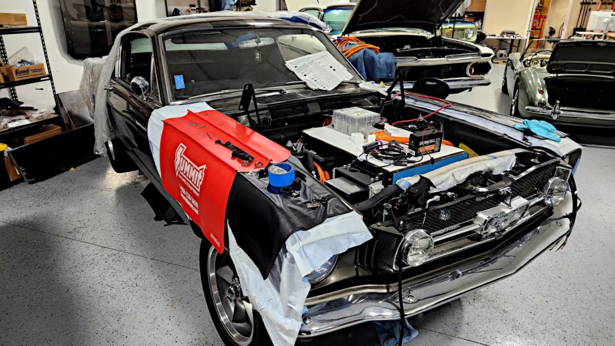 Moment Motors Garage Refurbished Old Cars Into New Ones7