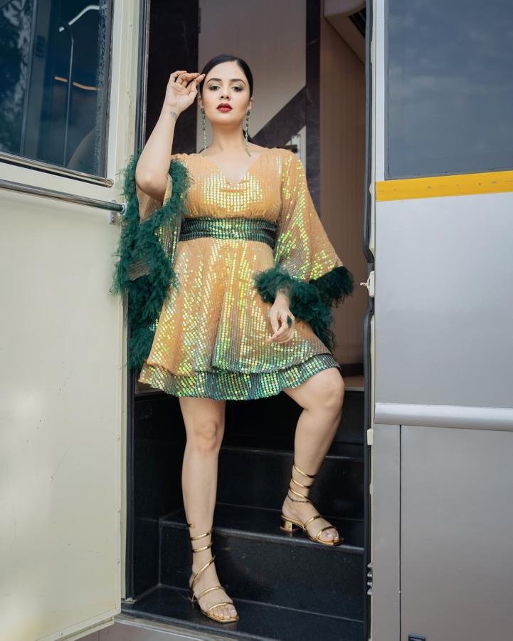 Anchor Sreemukhi Latest Photos Goes Viral8