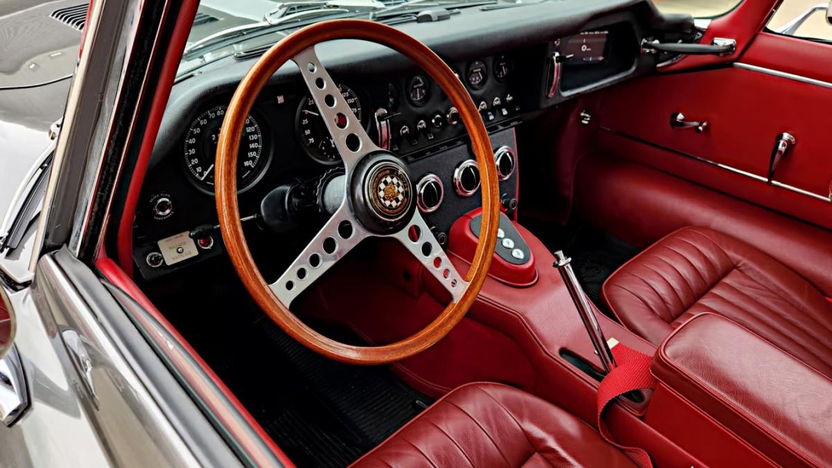 Moment Motors Garage Refurbished Old Cars Into New Ones11
