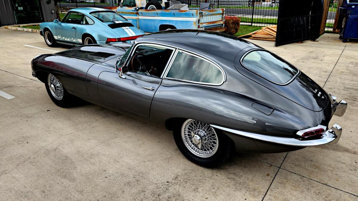 Moment Motors Garage Refurbished Old Cars Into New Ones12