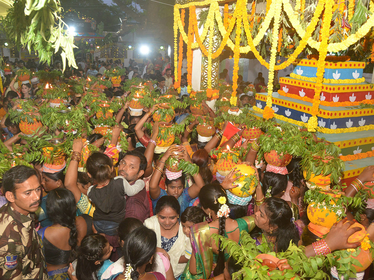 Bonalu Celebrations at Nalgonda District Photos5