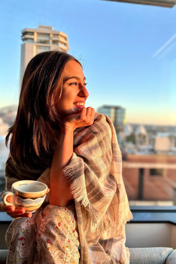 Bollywood Beauty Sara Ali Khan Birthday Special Rare Photo Gallery24