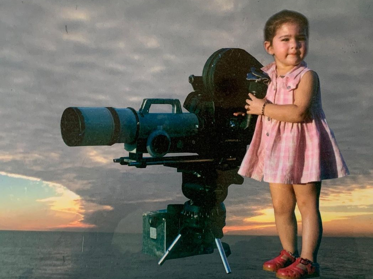 Bollywood Beauty Sara Ali Khan Birthday Special Rare Photo Gallery10