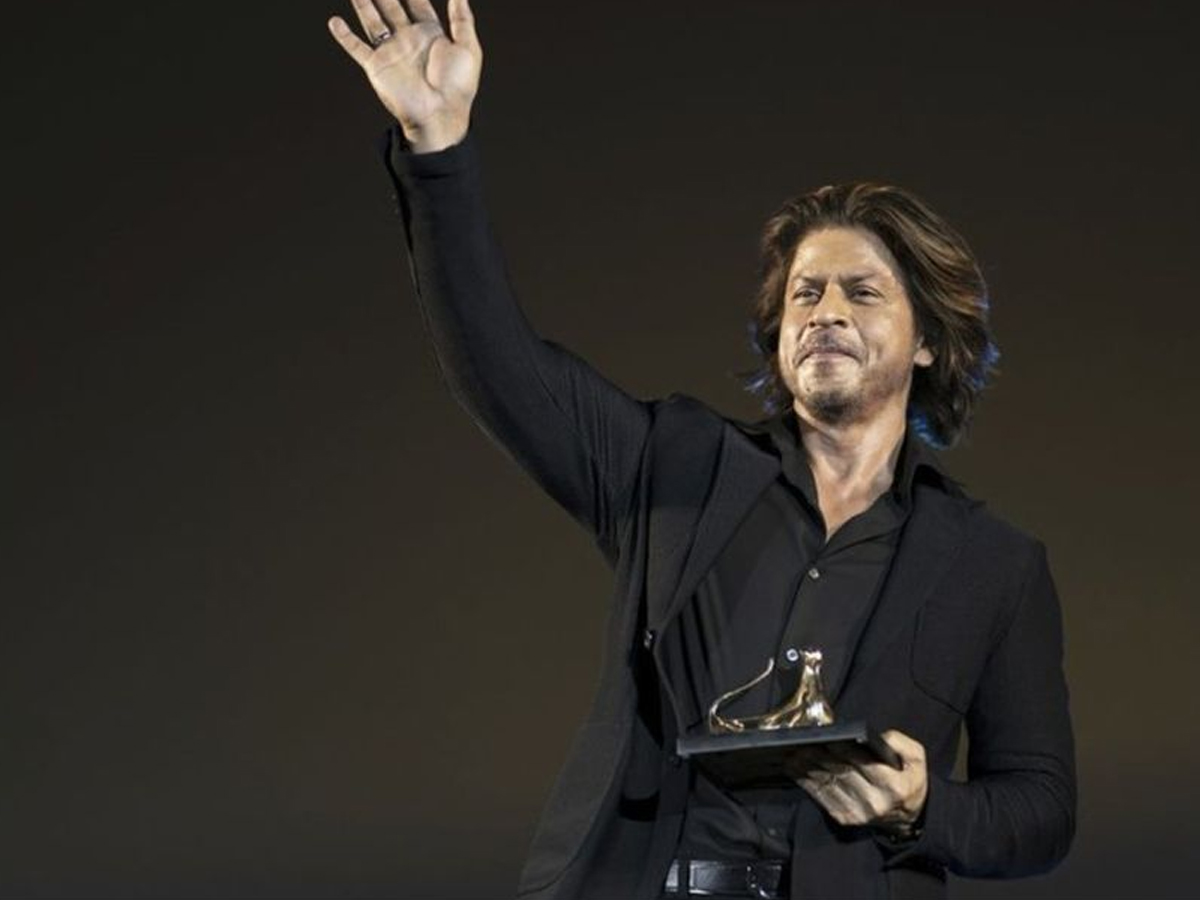 Bollywood Actor Shah Rukh Khan Received 77th Locarno Film Festival Award14