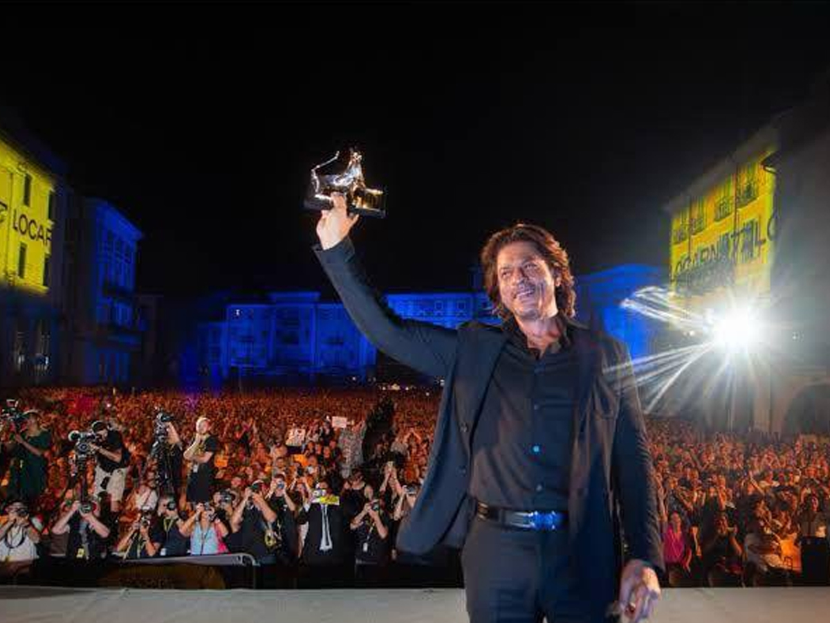 Bollywood Actor Shah Rukh Khan Received 77th Locarno Film Festival Award15