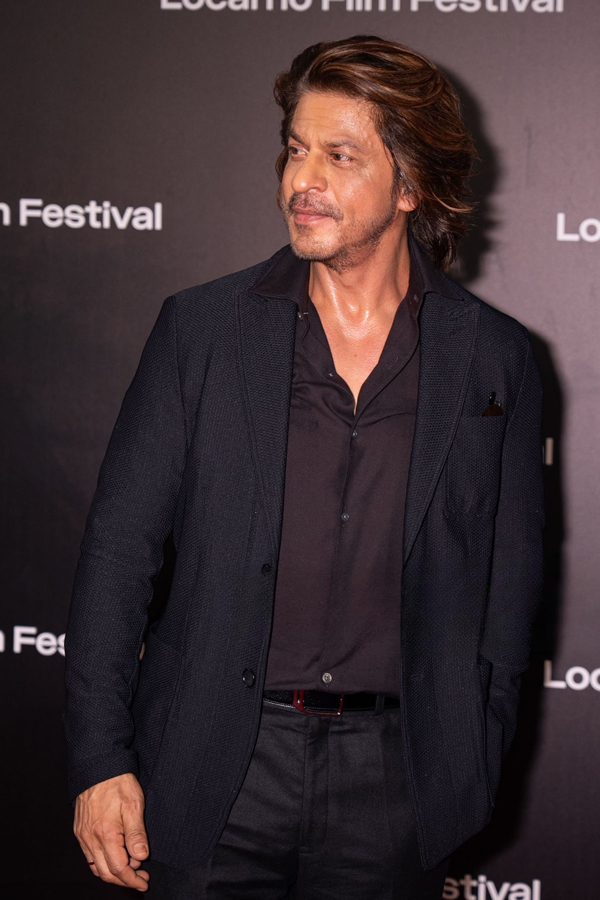 Bollywood Actor Shah Rukh Khan Received 77th Locarno Film Festival Award3