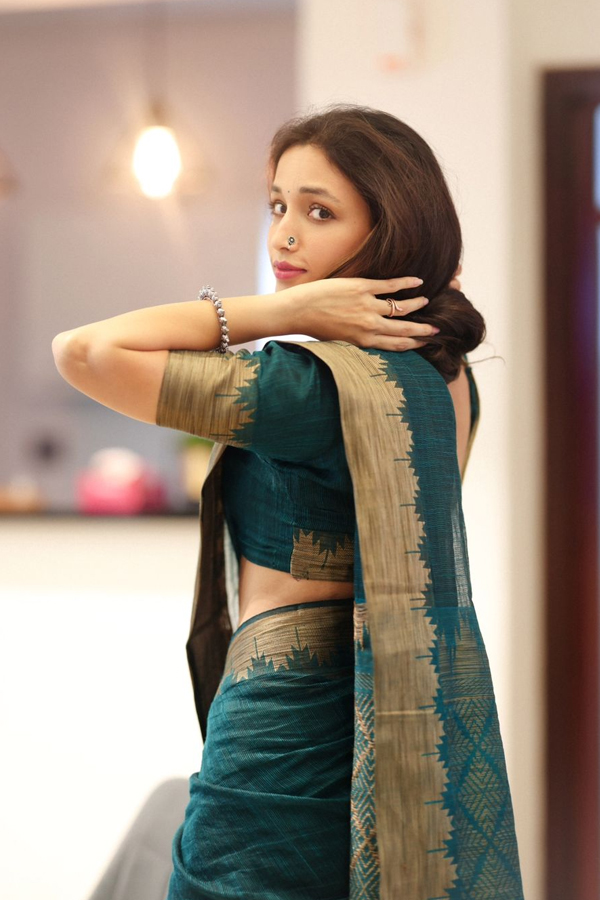 Srinidhi Shetty Latest Pics In Green Saree Goes Viral9