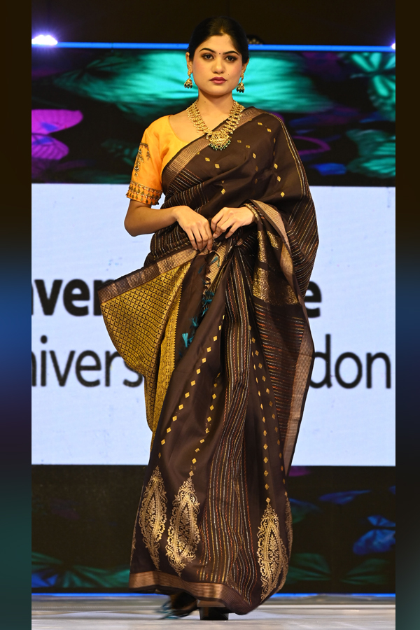 Models Rampwalk In Indi Western Outfits12
