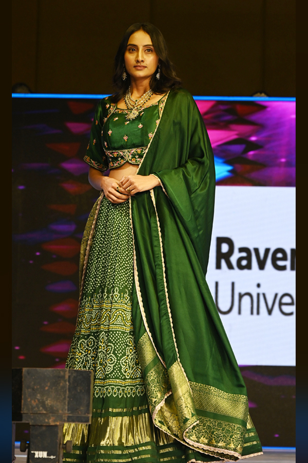 Models Rampwalk In Indi Western Outfits9