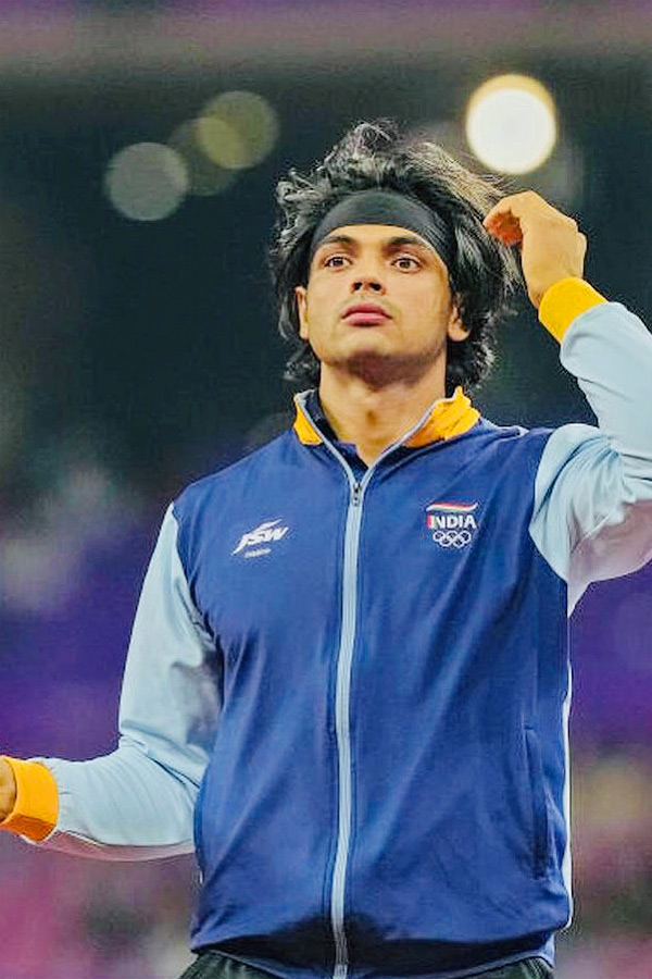 Manu Bhaker Marrying Neeraj Chopra? Photos13