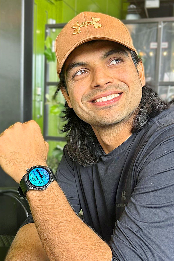 Manu Bhaker Marrying Neeraj Chopra? Photos14