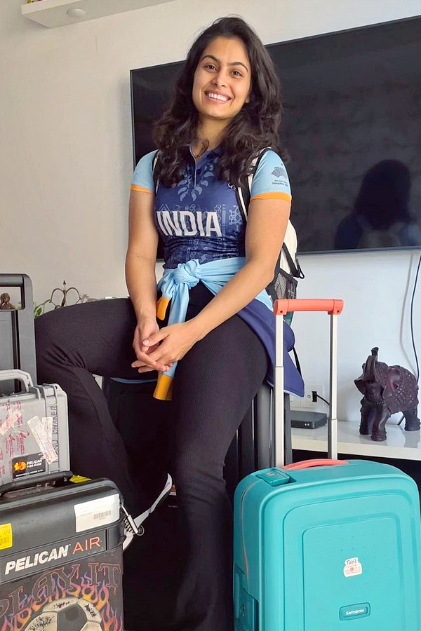 Manu Bhaker Marrying Neeraj Chopra? Photos7