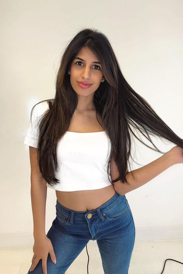 Hardik Pandya Dating Rumors With British Singer And Actress Jasmin Walia: Photos12