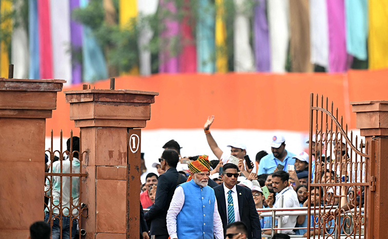 PM Modi delivers longest ever Independence Day speech by an Indian PM6