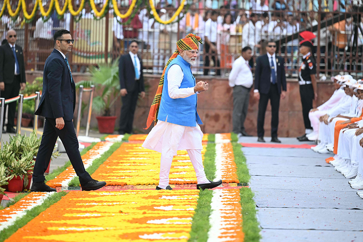 Independence Day 2024 PM Modi Flag Hoisting Live Updates18