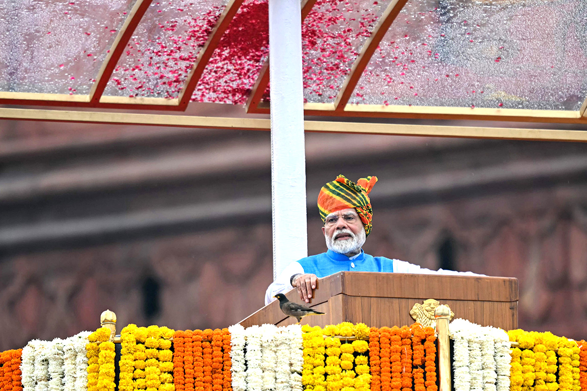 Independence Day 2024 PM Modi Flag Hoisting Live Updates24